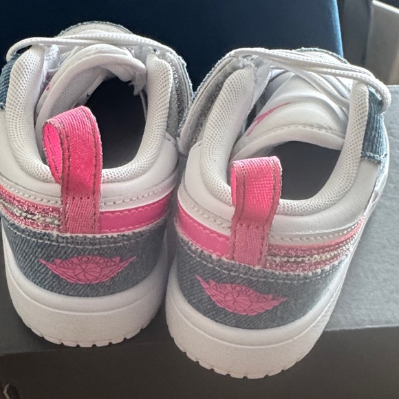 Jordan Kids Sneakers - Blue, White, Pink - Picture 3 of 6
